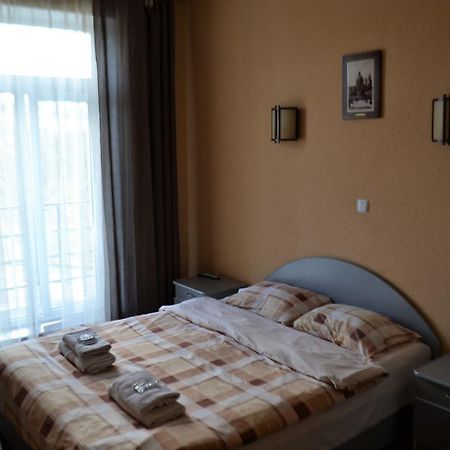 Kalina Motel Chernivtsi Exterior photo